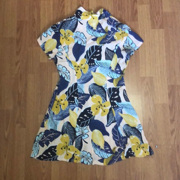 Flora button up dress - Picture 2 of 3
